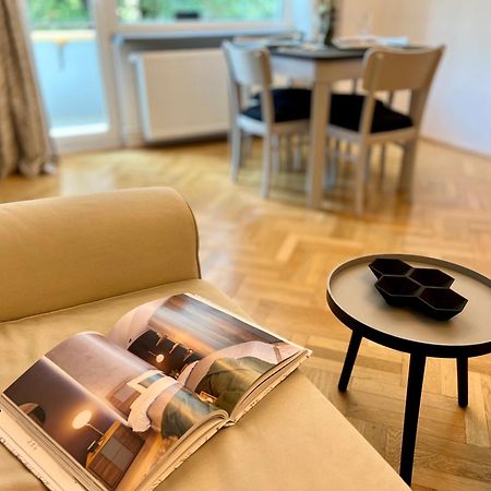 Castanilor 6 - Hip Industrial Apartment Close To City Centre Braşov Eksteriør bilde