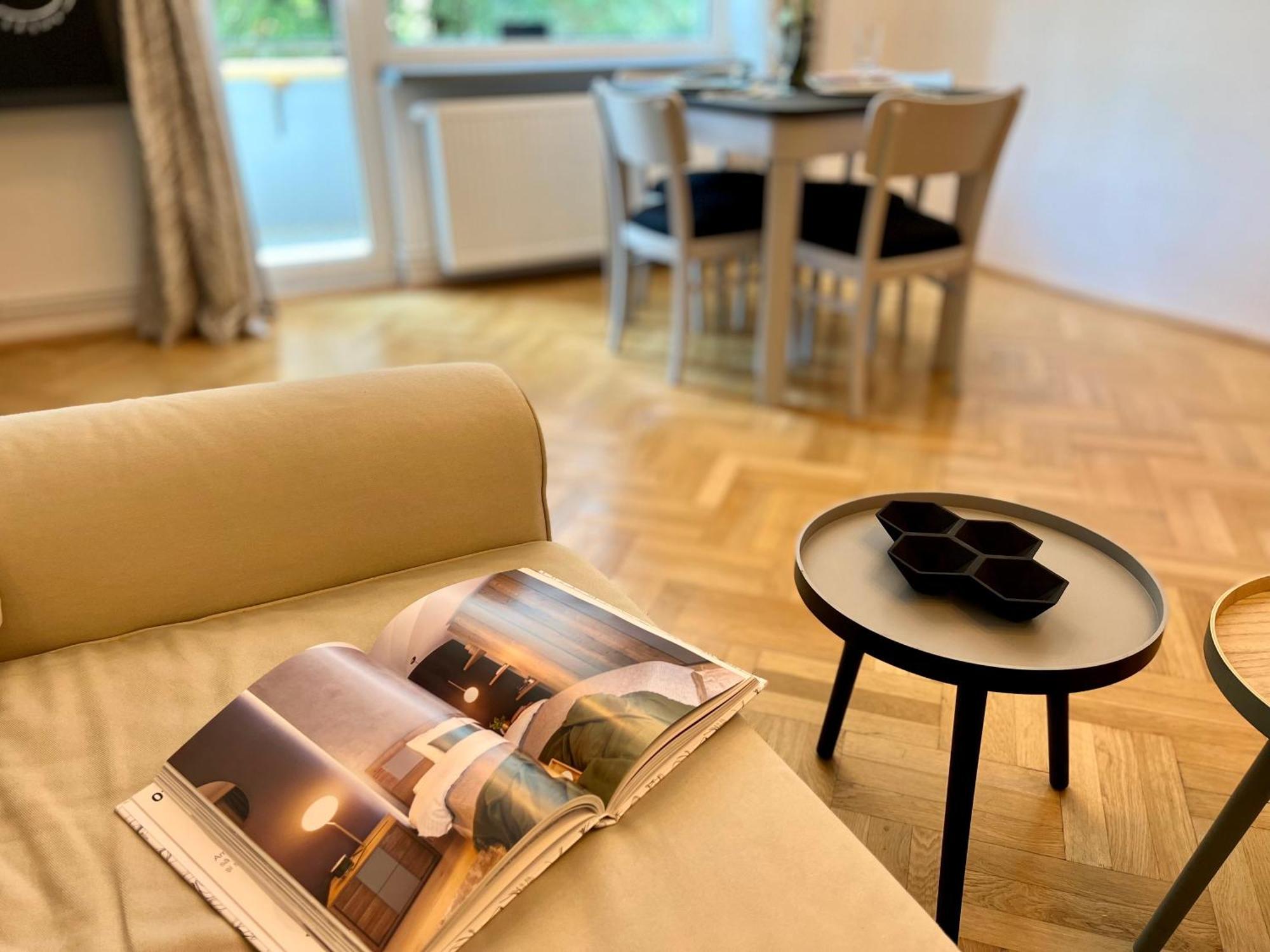 Castanilor 6 - Hip Industrial Apartment Close To City Centre Braşov Eksteriør bilde
