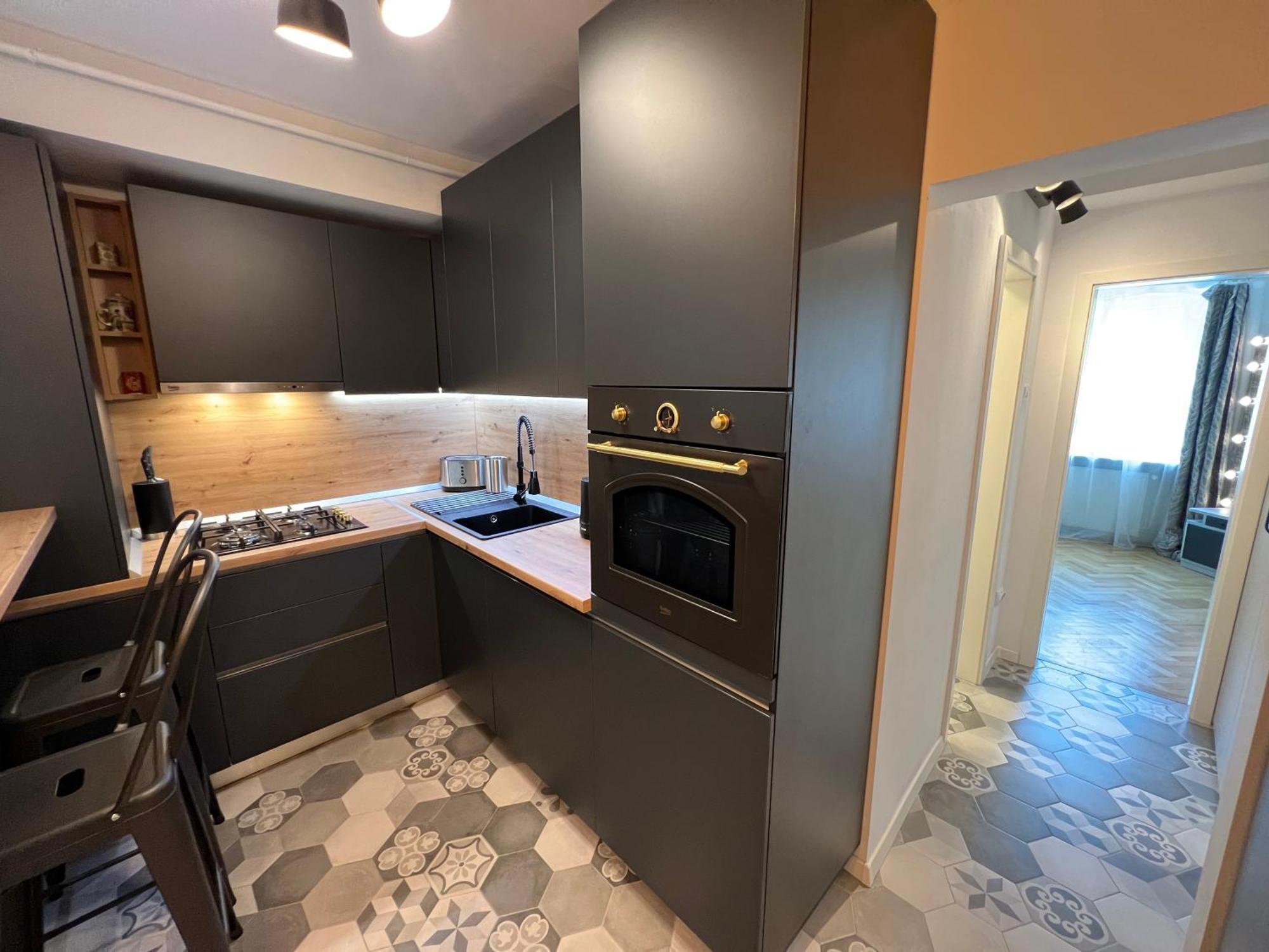 Castanilor 6 - Hip Industrial Apartment Close To City Centre Braşov Eksteriør bilde
